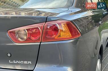 Седан Mitsubishi Lancer 2009 в 