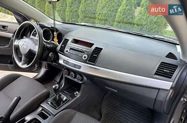 Седан Mitsubishi Lancer 2009 в 