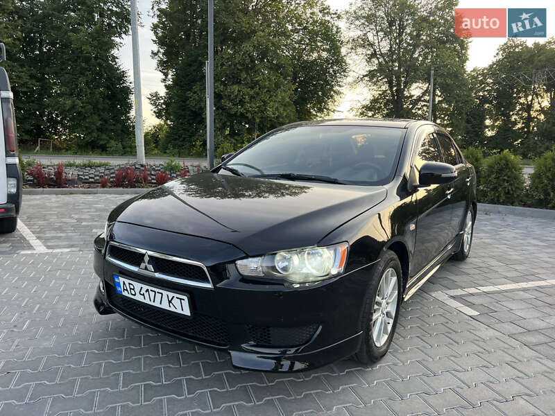 Седан Mitsubishi Lancer 2015 в Вінниці