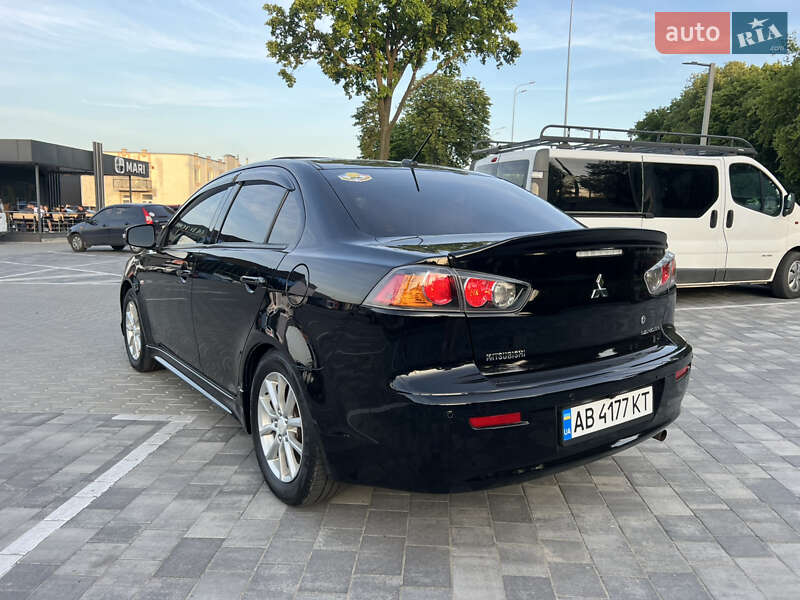 Седан Mitsubishi Lancer 2015 в Вінниці