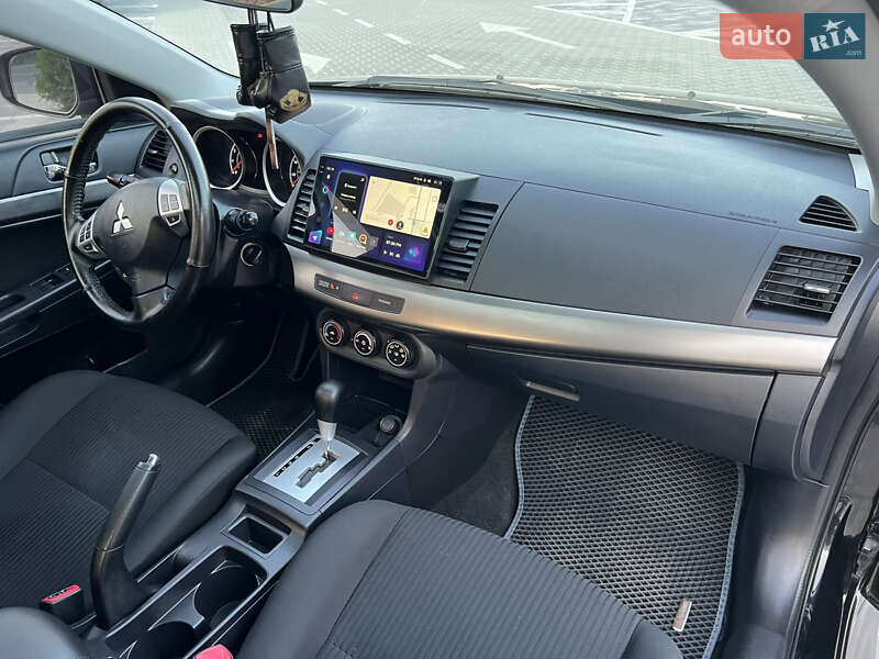 Седан Mitsubishi Lancer 2015 в Вінниці