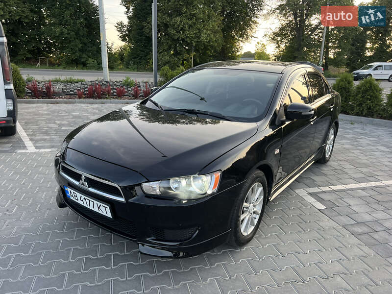 Седан Mitsubishi Lancer 2015 в Вінниці