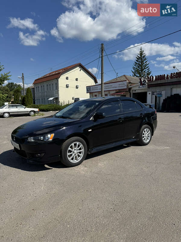 Седан Mitsubishi Lancer 2011 в Харькове