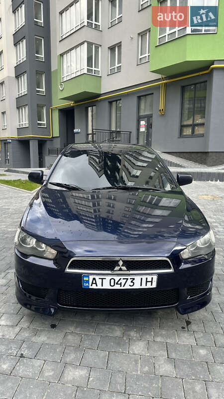 Седан Mitsubishi Lancer 2013 в Івано-Франківську
