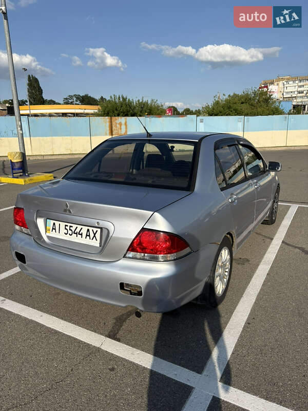 Седан Mitsubishi Lancer 2004 в Борисполе