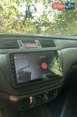 Универсал Mitsubishi Lancer 2005 в 