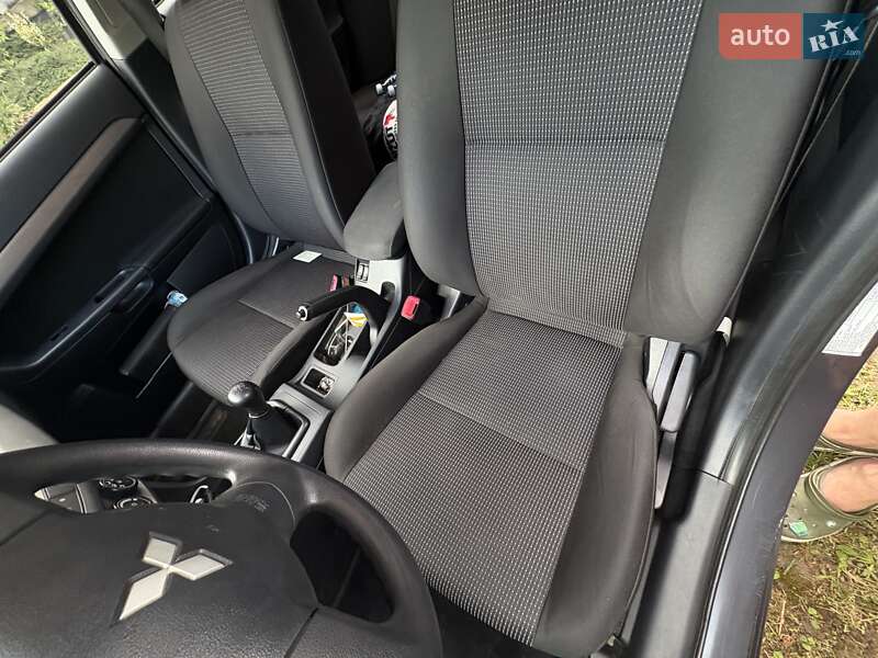 Седан Mitsubishi Lancer 2008 в Виннице