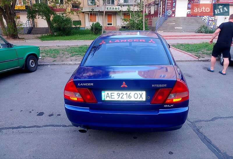 Седан Mitsubishi Lancer 1996 в Никополе
