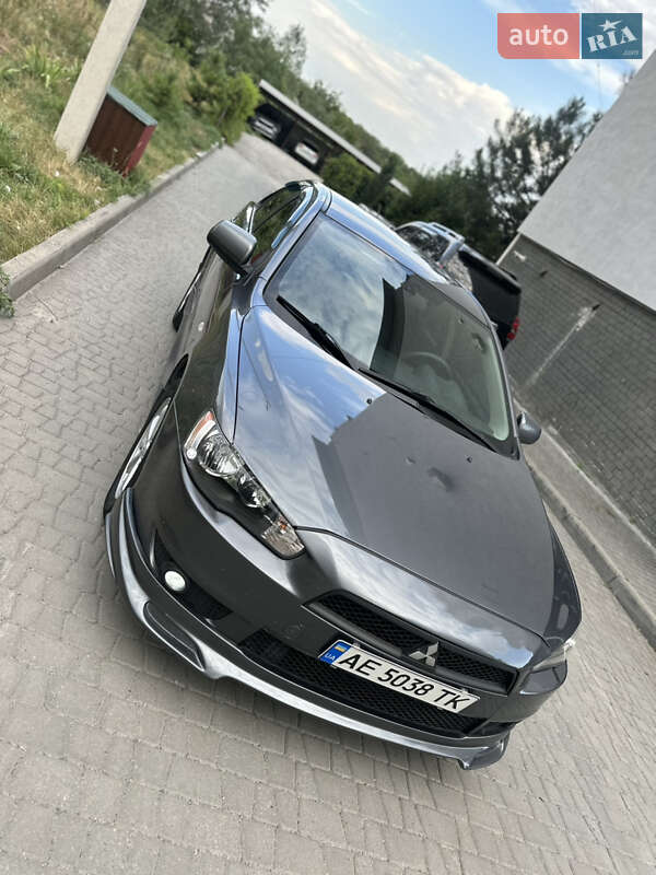 Седан Mitsubishi Lancer 2011 в Днепре