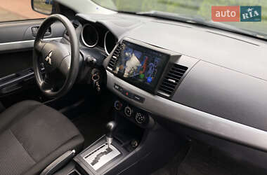Седан Mitsubishi Lancer 2010 в 