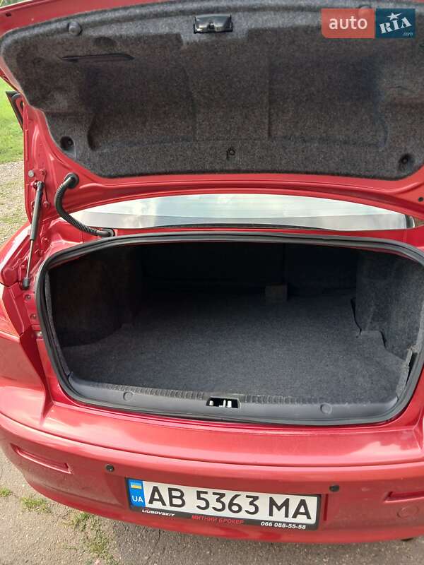 Седан Mitsubishi Lancer 2008 в Виннице