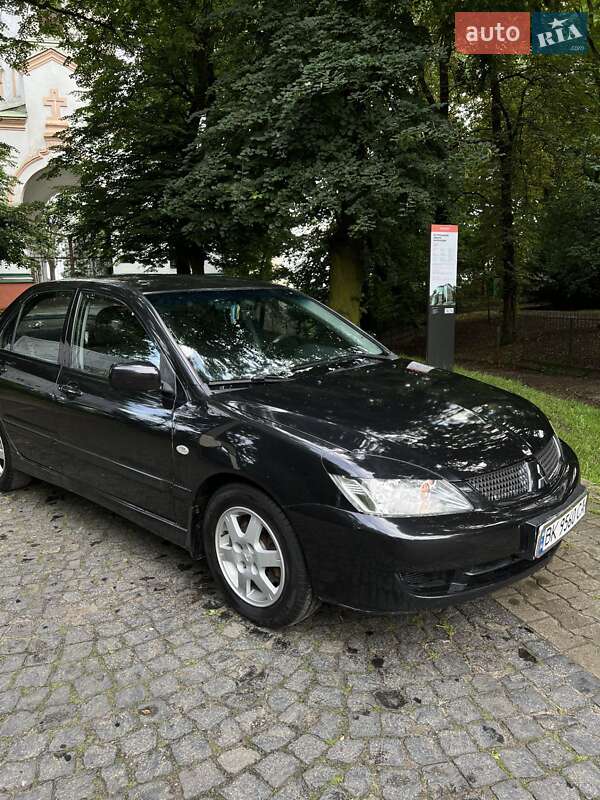 Седан Mitsubishi Lancer 2005 в Острозі