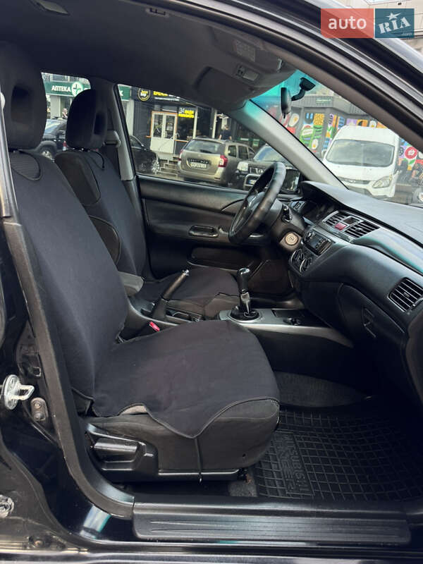 Седан Mitsubishi Lancer 2008 в Киеве