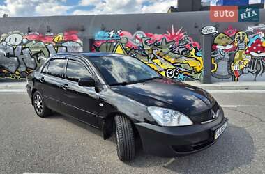 Седан Mitsubishi Lancer 2006 в Киеве