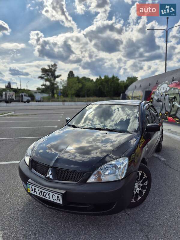 Седан Mitsubishi Lancer 2006 в Києві