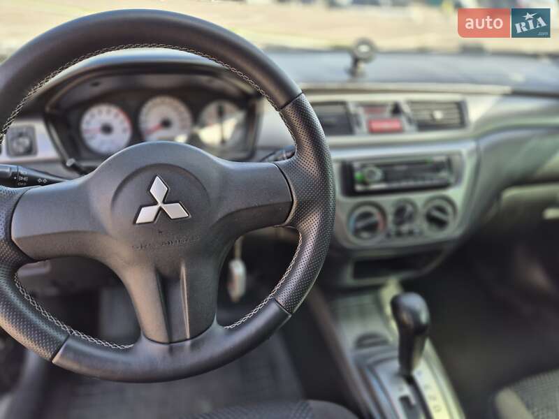 Седан Mitsubishi Lancer 2006 в Києві