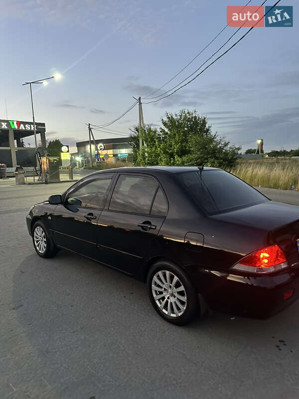 Седан Mitsubishi Lancer 2006 в Львові