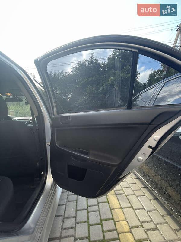 Седан Mitsubishi Lancer 2011 в Днепре фото 45 Седан Mitsubishi Lancer 2011 в Днепре