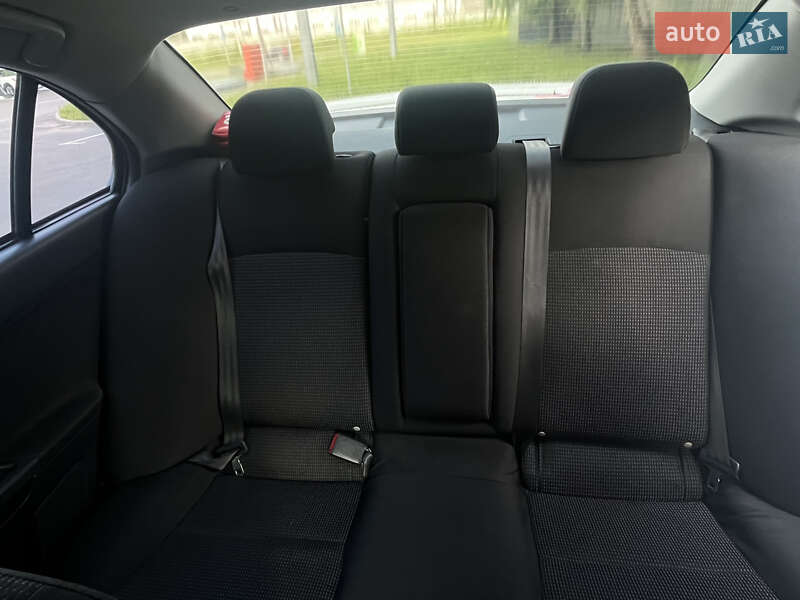 Седан Mitsubishi Lancer 2011 в Фастові