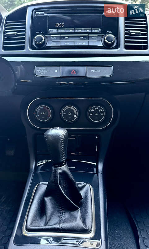 Седан Mitsubishi Lancer 2015 в Киеве фото 6 Седан Mitsubishi Lancer 2015 в Киеве