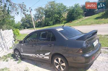 Седан Mitsubishi Lancer 2004 в 