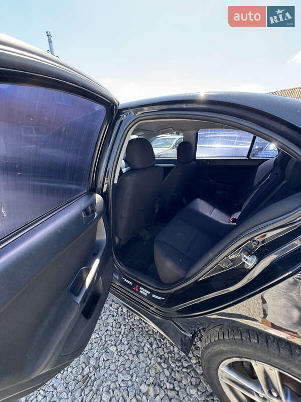 Седан Mitsubishi Lancer 2007 в Дергачах