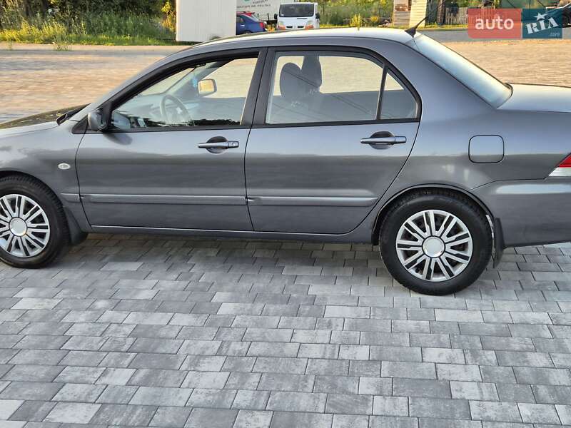 Седан Mitsubishi Lancer 2007 в Виннице