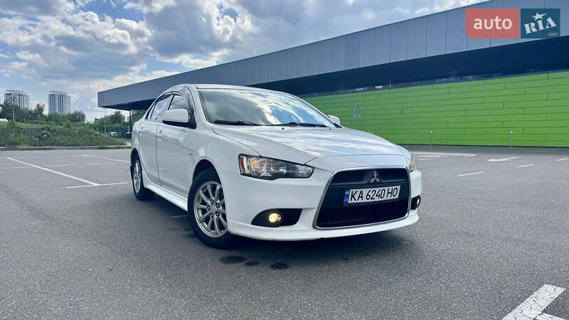 Mitsubishi Lancer 2013