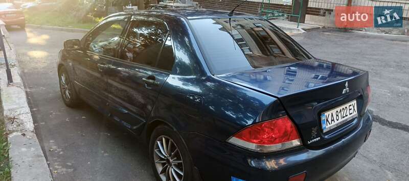 Седан Mitsubishi Lancer 2003 в Києві