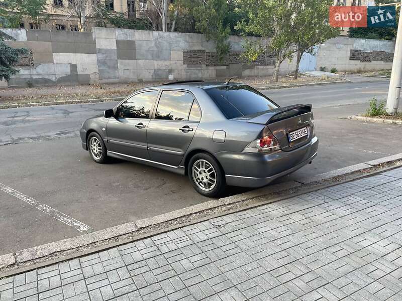 Седан Mitsubishi Lancer 2007 в Николаеве