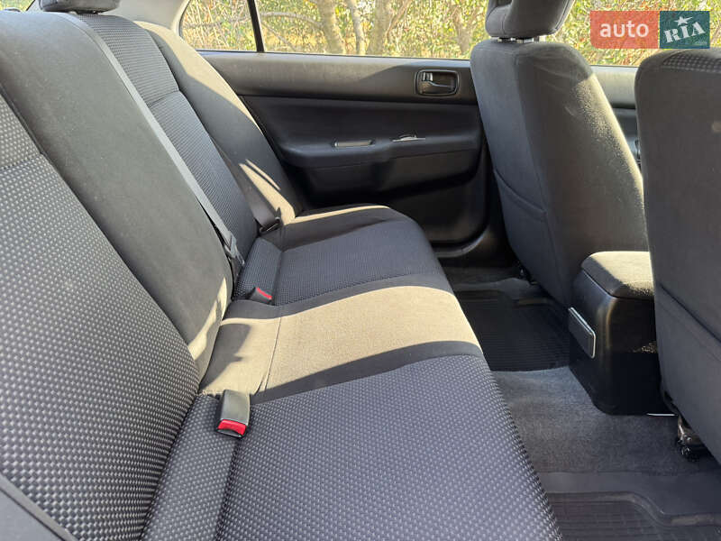 Седан Mitsubishi Lancer 2009 в Днепре