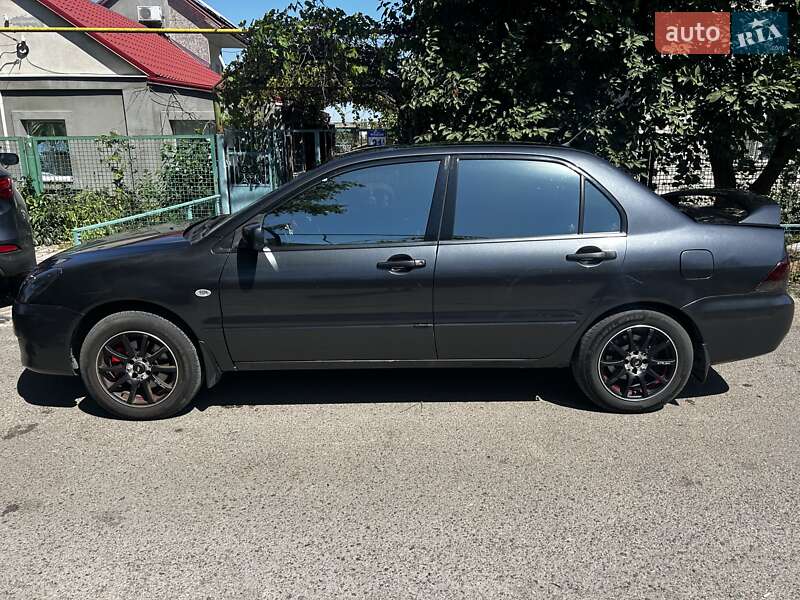Седан Mitsubishi Lancer 2003 в Николаеве