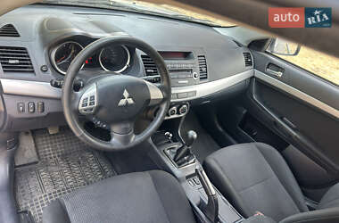 Хэтчбек Mitsubishi Lancer 2011 в 