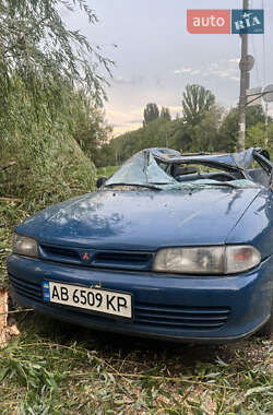 Седан Mitsubishi Lancer 1993 в 