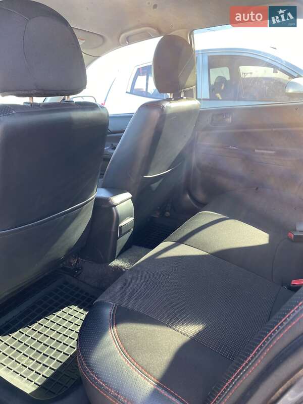 Седан Mitsubishi Lancer 2007 в Киеве