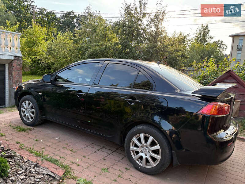 Седан Mitsubishi Lancer 2007 в Киеве