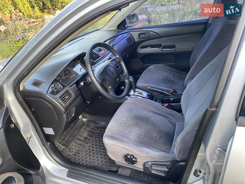 Седан Mitsubishi Lancer 2003 в Харькове