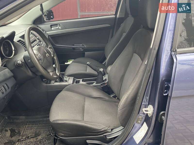 Седан Mitsubishi Lancer 2007 в Николаеве