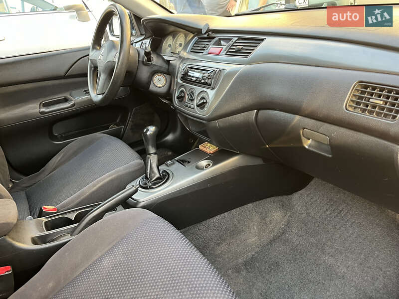 Седан Mitsubishi Lancer 2006 в Вишневом