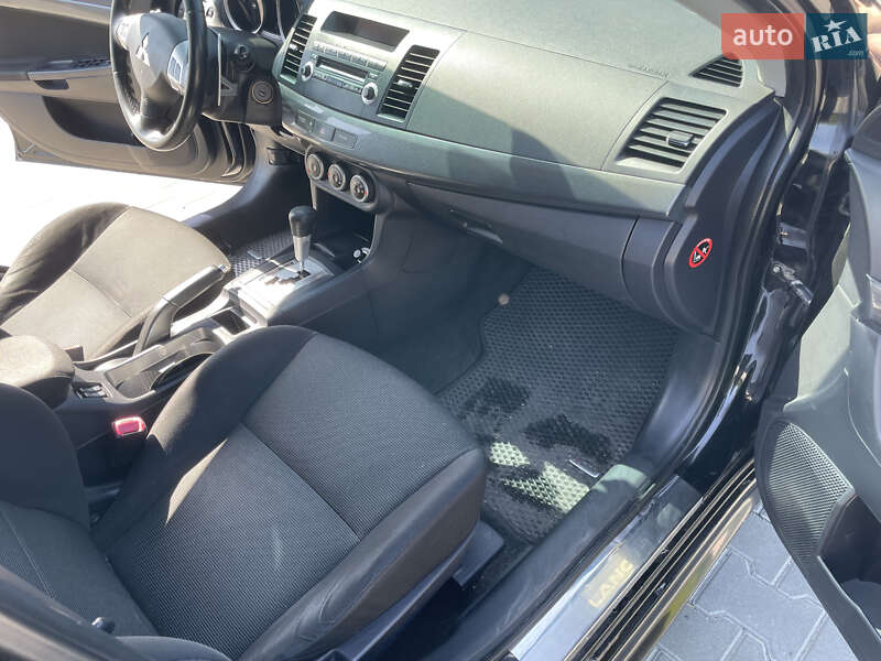 Седан Mitsubishi Lancer 2008 в Киеве