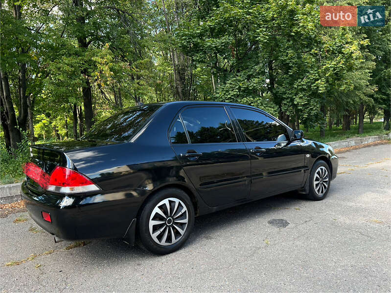 Седан Mitsubishi Lancer 2009 в 