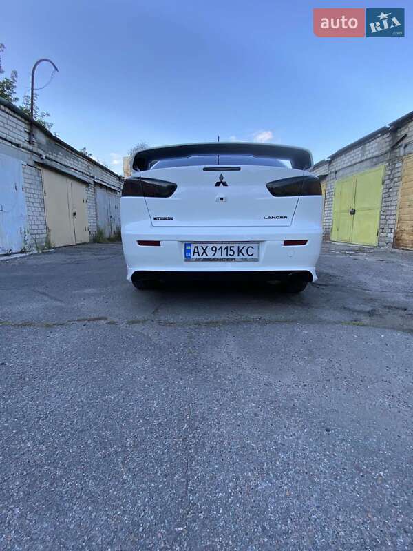 Седан Mitsubishi Lancer 2016 в Харькове