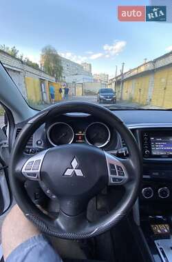 Седан Mitsubishi Lancer 2016 в 