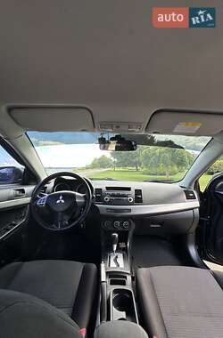Седан Mitsubishi Lancer 2011 в 