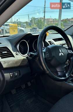 Хетчбек Mitsubishi Lancer 2009 в Чернівцях
