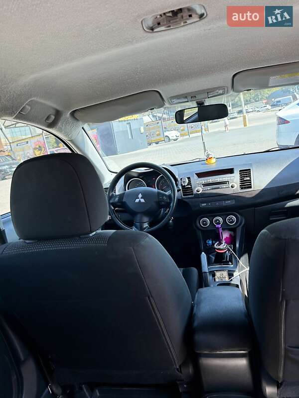 Хетчбек Mitsubishi Lancer 2009 в Чернівцях