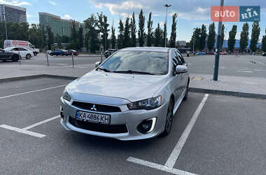 Седан Mitsubishi Lancer 2015 в Киеве