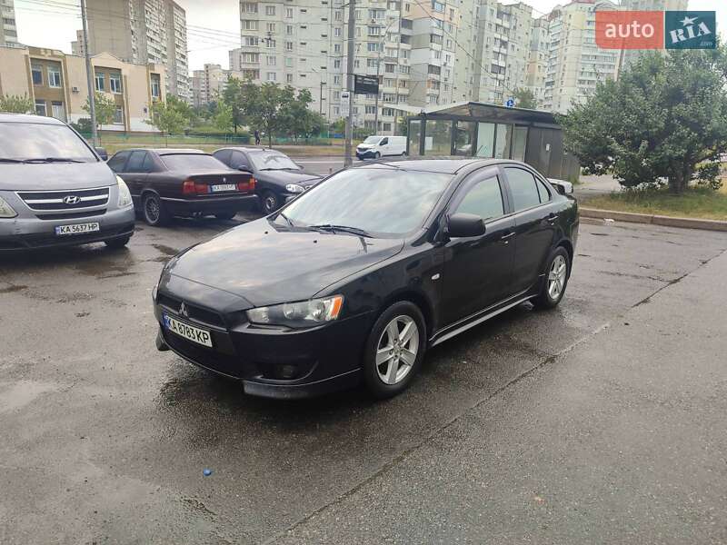 Седан Mitsubishi Lancer 2008 в Киеве