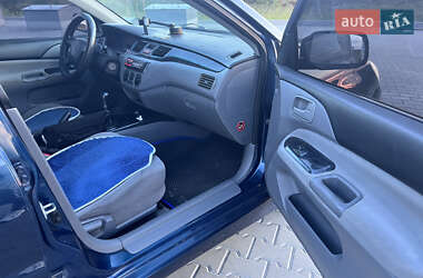 Седан Mitsubishi Lancer 2004 в 