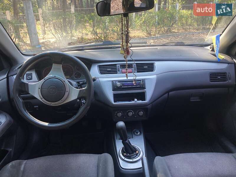 Седан Mitsubishi Lancer 2005 в Козельце